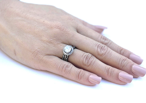 His Hers Ring Set Womens 1 Carat 7x7mm CZ Black Wedding Ring Mens Bezel Set CZ  Wedding Band