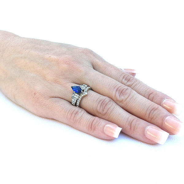 Juego de anillos de boda de acero inoxidable dorado de dos tonos con zafiro y circonita cúbica de talla marquesa para mujer
