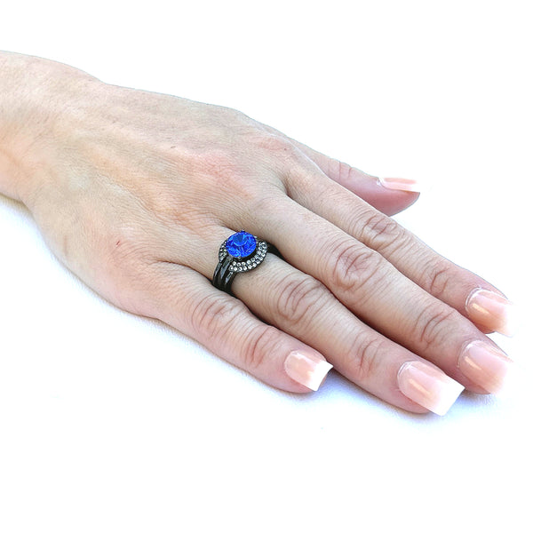 Juego de 3 anillos de boda de acero inoxidable IP negro claro con zafiro de corte redondo de 8 x 8 mm para mujer