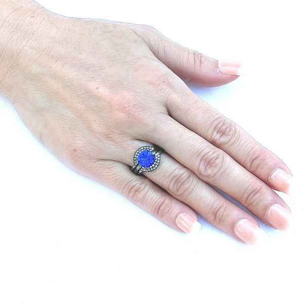 Juego de 3 anillos de boda de acero inoxidable IP negro claro con zafiro de corte redondo de 8 x 8 mm para mujer