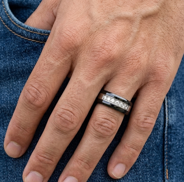 Zweifarbiges schwarzes IP 316 Edelstahlarmband für Herren mit 7 CZs in der Mitte