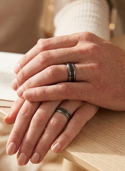 Couple Ring Set Mens Womens Polished Tungsten & Carbon Fiber checkered Band